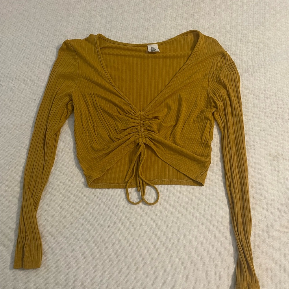 Pac Sun ribbed long sleeve, middle tie top. Size small